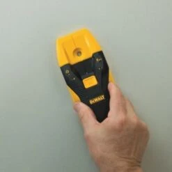 Dewalt® Opp No 1 - 3/4in Stud Finder -Tools Kleina Shop 305647 v DetailedProductView3 Lg