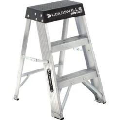 Louisville Ladder 2' Aluminum Step Ladder Type 1a
